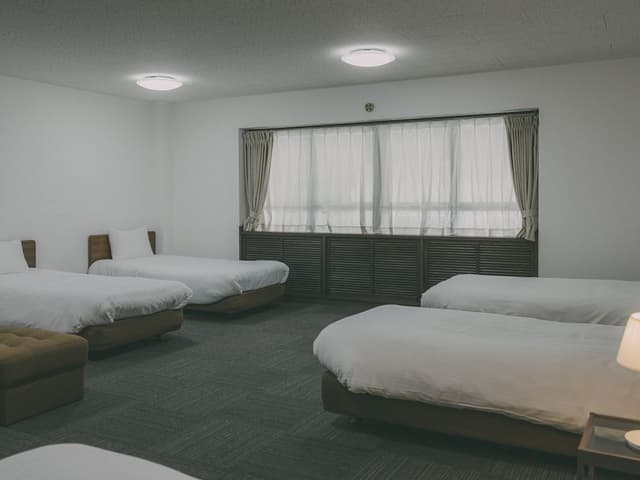 Western Room with 5 single beds - Toilet only, Non Smoking