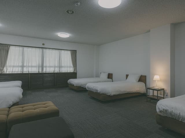 Western Room with 5 single beds - Toilet only, Non Smoking