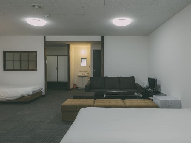 Western Room with 5 single beds - Toilet only, Non Smoking