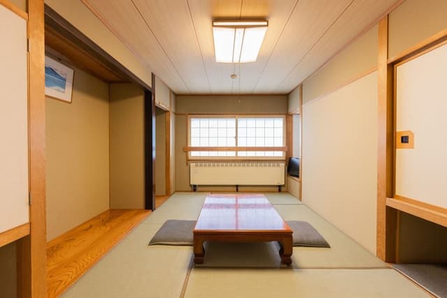 Traditional Twin Room
