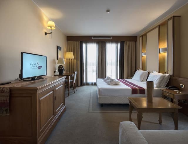 Double or Twin Room, Lake View