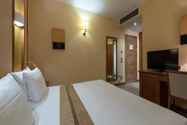 Deluxe Room, Lake View