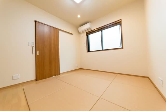 House, 2 Bedrooms