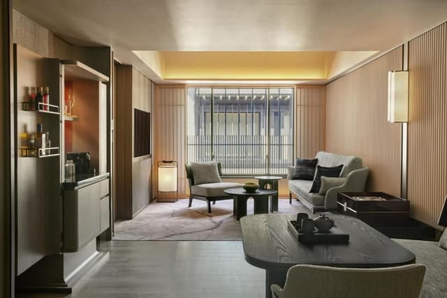 1 Bedroom Suite King