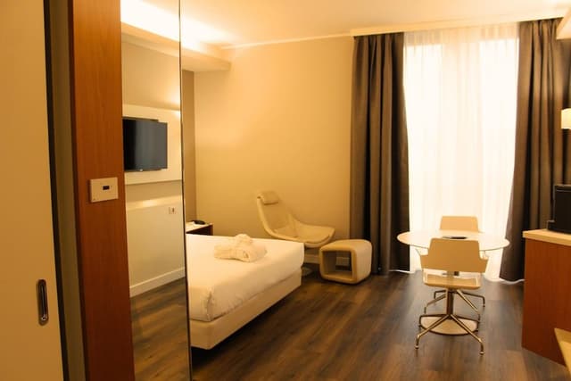 Superior Room, 1 Queen Bed, Non Smoking, Balcony