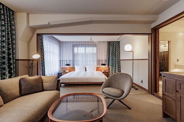 Junior Suite with Lounge Access (former Nintendo headquarter) No Smoking