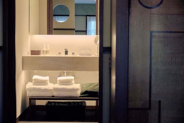 Superior King with Free Lounge Access (former Nintendo headquarter), Non smoking