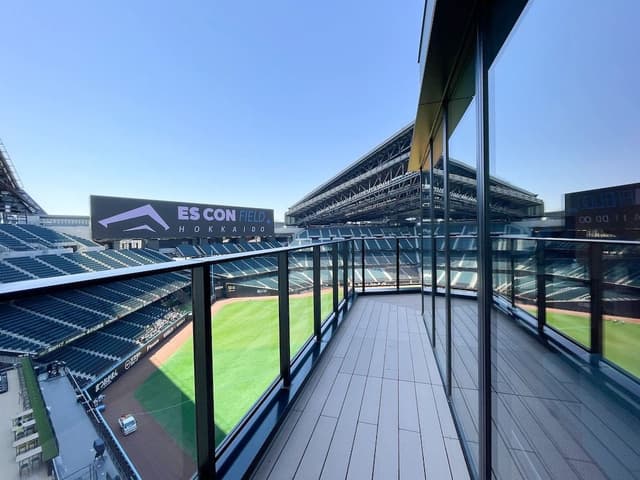 Field View, Darvish & Ohtani Suite, Non-Smoking