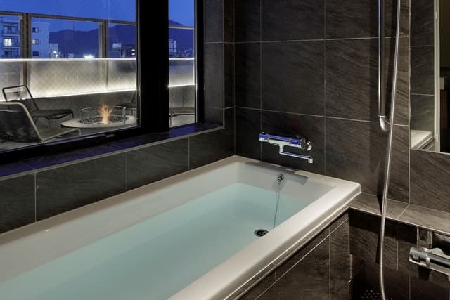 PENTHOUSE SUITE, Non Smoking