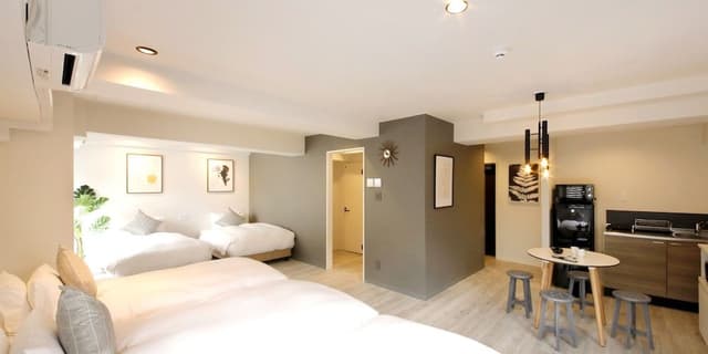 Corner Deluxe Room, Non Smoking (6 Beds)