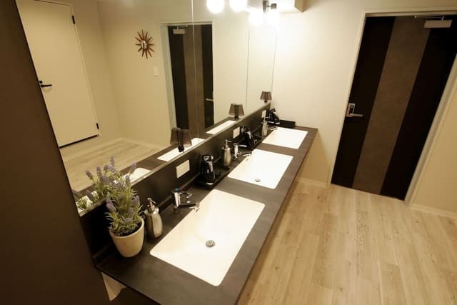 Male Only Shared Dormitory, Non Smoking