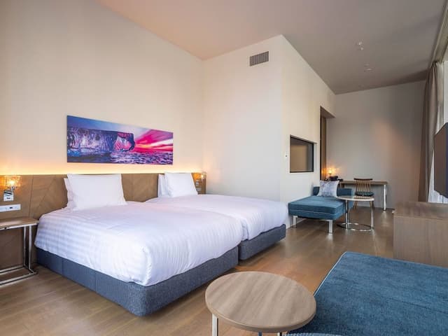 Corner Junior Suite with Terrace, Non Smoking