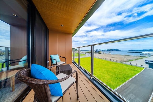 Premium Deluxe Room, Ocean View with Balcony, Non Smoking