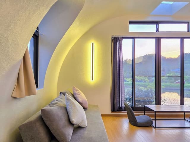 Deluxe Studio Suite, Courtyard View