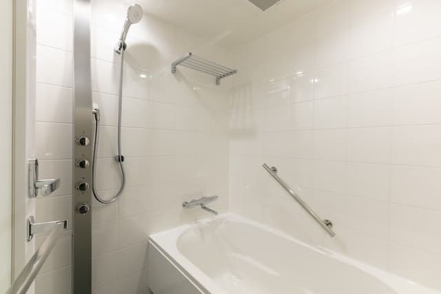 Corner Triple Room for 2 Guests, Non Smoking