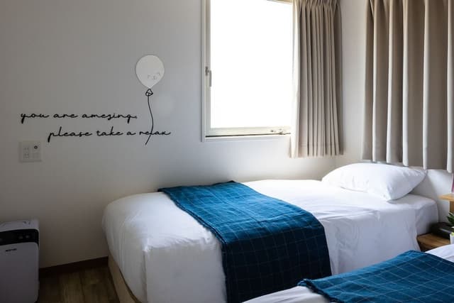 Standard Twin Room