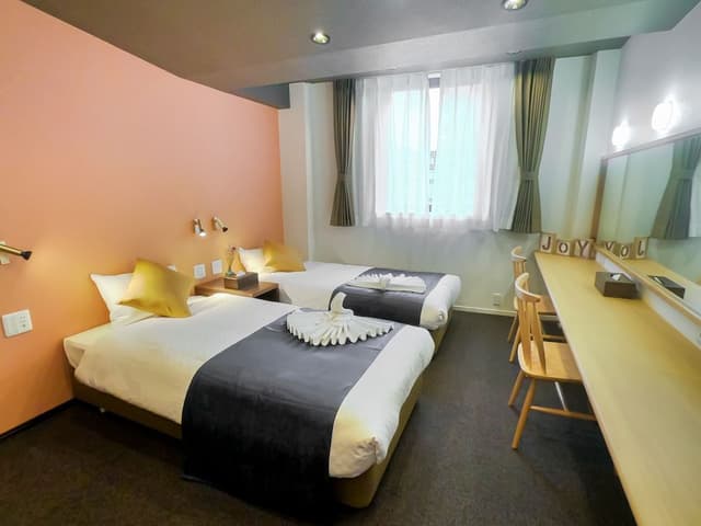 Deluxe Suite