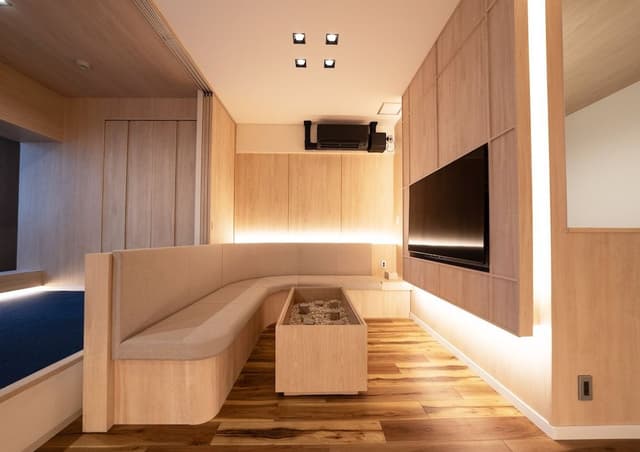 Royal Suite with Double Beds (Highest Floor)