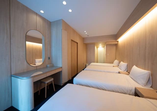 Premium Suite with Single Beds