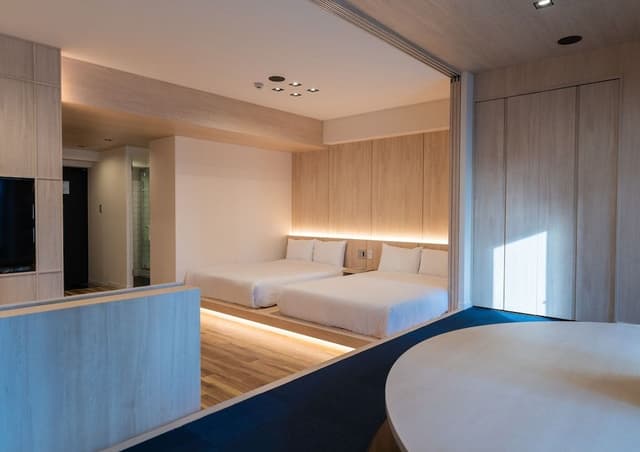 Royal Suite with Double Beds (Highest Floor)