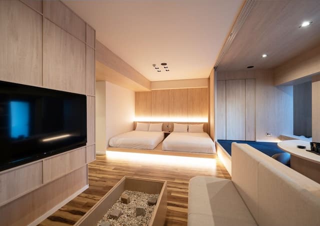 Royal Suite with Double Beds (Highest Floor)
