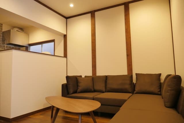 Family Apartment, Multiple Beds (401-402)