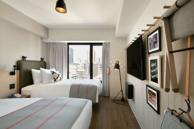 Room, 2 Twin Beds, Non Smoking, City View