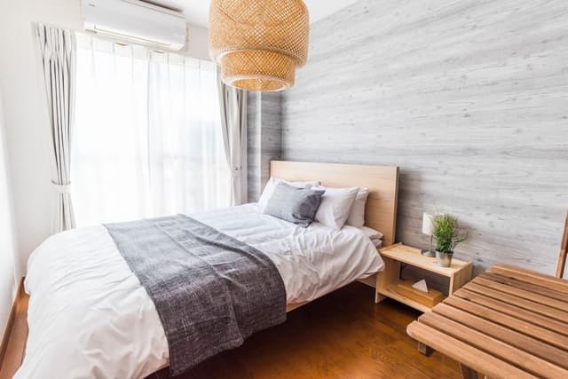 10 bed rooms for family