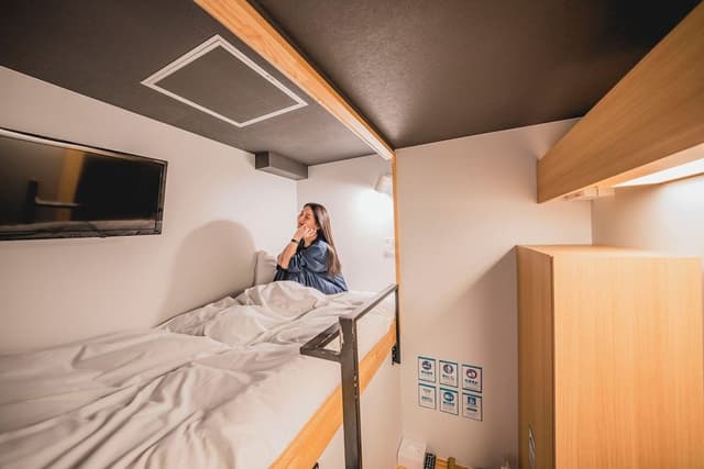 Women Only Floor, Vertical type standard cabin, Non Smoking