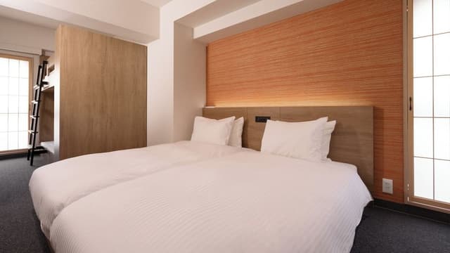Deluxe Two Bedroom Family Apartment