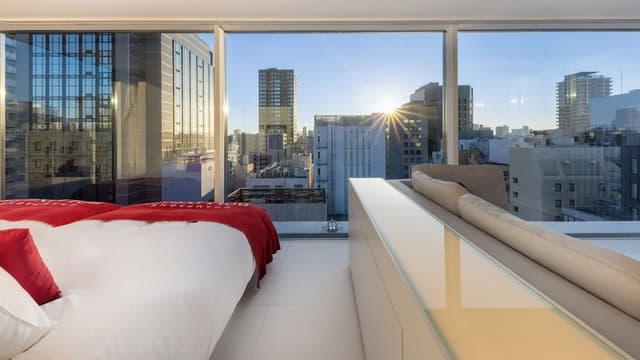 Top Floor Twin Room, Non Smoking (14F)