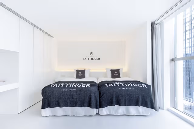 Upper Floor Deluxe Twin Room, Non Smoking (11F-13F)