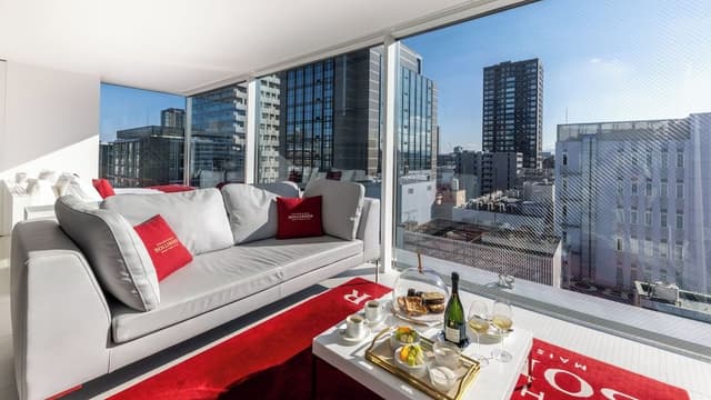 Top Floor Twin Room, Non Smoking (14F)