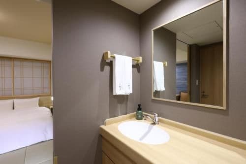 Deluxe Twin Room - Non-Smoking