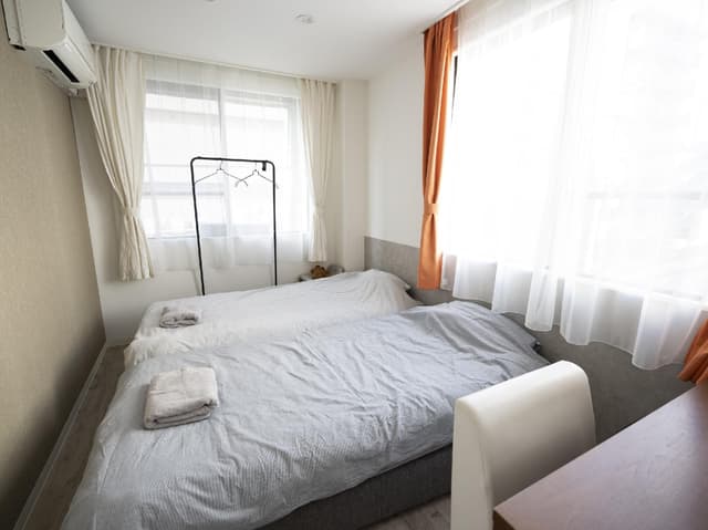 Economy Twin Room - Non-Smoking