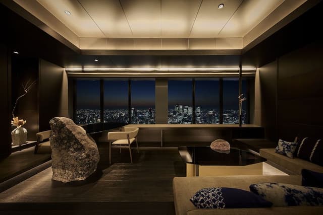 Iconic Suite[Timeless](32F) Non-smoking