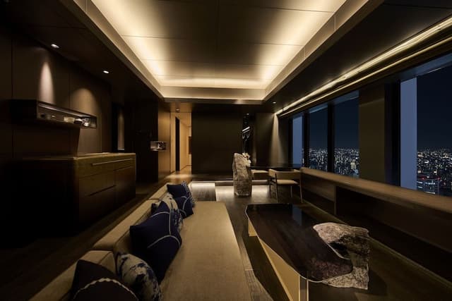 Iconic Suite[Timeless](32F) Non-smoking