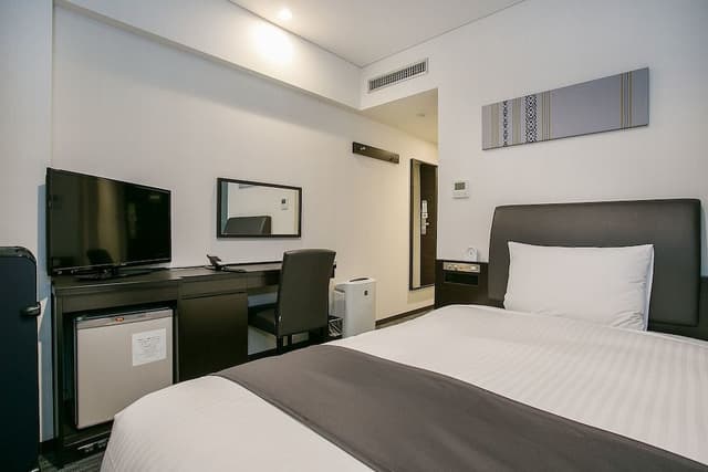 Semi-Double Room, Non-Smoking (For 2 Guests)