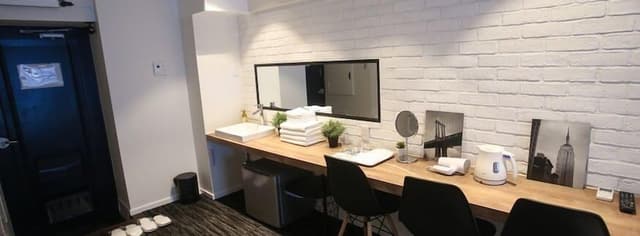 Twin Double Room (Bath/Toilet Separated)