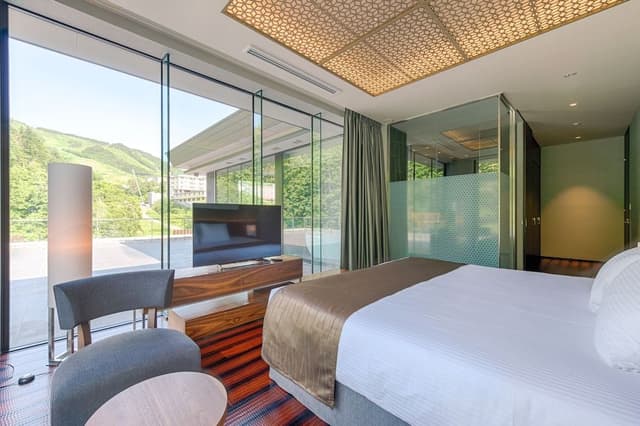 5 Bedrooms Penthouse C [Ski Resort View]
