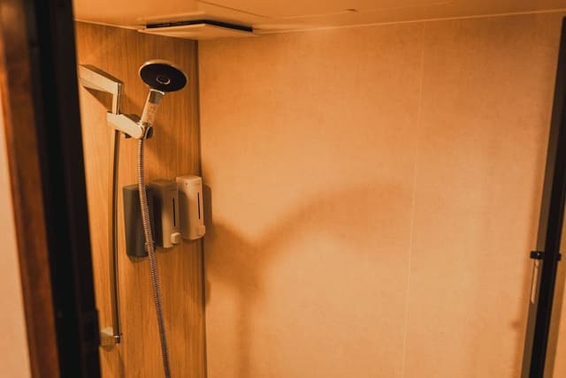 Deluxe Triple Room, 3 Bedrooms, Non Smoking, Private Bathroom (121, Log Hotel, 2F)