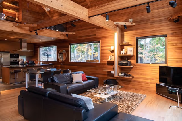 Luxury Room (Phoenix One)