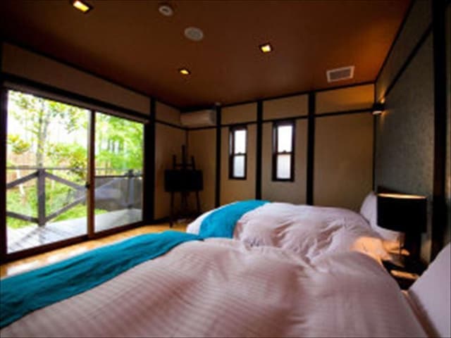 Annex Japanese-Western Style Room with Open-Air Bath