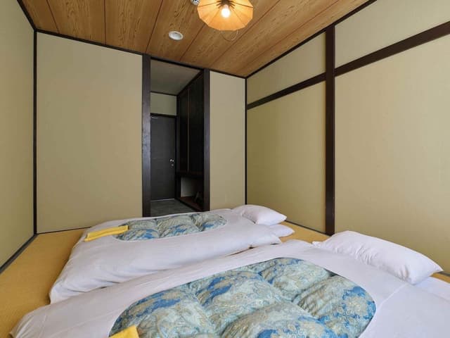 Japanese-style Room for 1-2 Guests with Shower, Shared Bath and Toilet [Non-smoking]