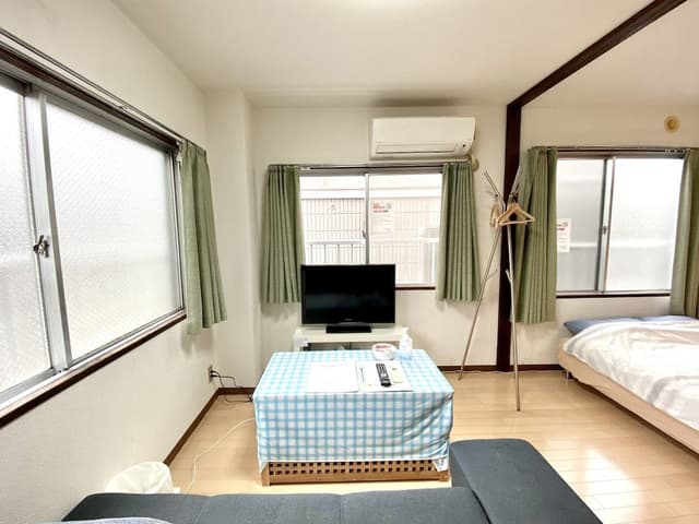 Apartment (301)
