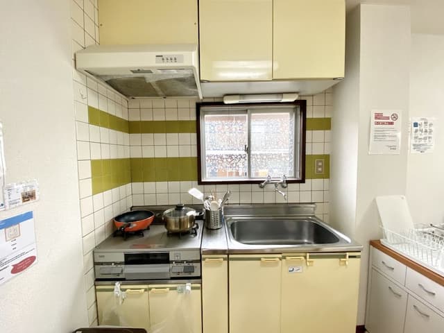 Apartment (301)