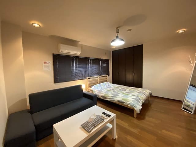 Apartment (101)