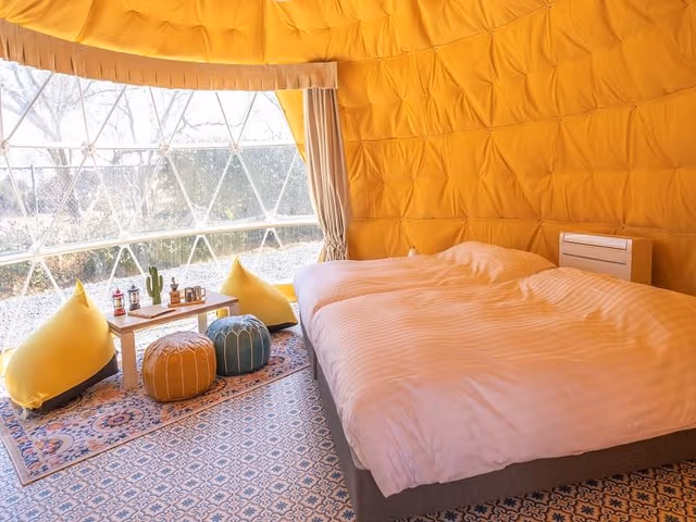 Dome Tent with 2 Twin Beds
