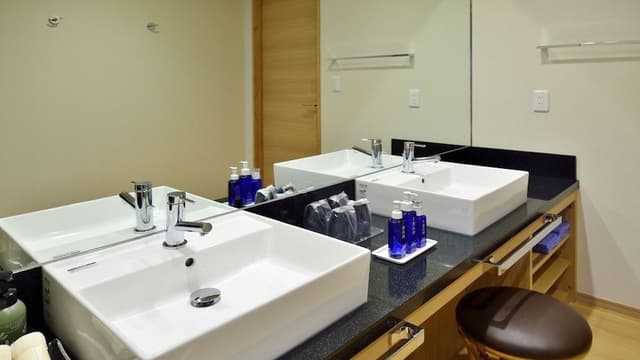 [Premium Floor] Corner Suite with Outdoor Bath, Non Smoking (62 sqm)
