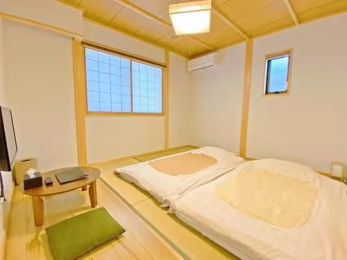 Twin Room - Non-Smoking